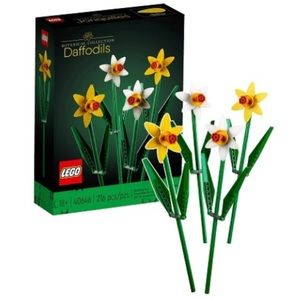 LEGO Daffodils - Botanical Collection 216 piece set - NWT